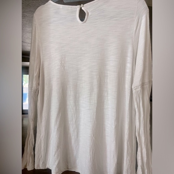 SUNDANCE White cotton blouse, Size LG - Picture 8 of 9